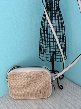Coach Crossbody Mini Camera Bag NWT Vacation Ready Classic Sold Out Spring